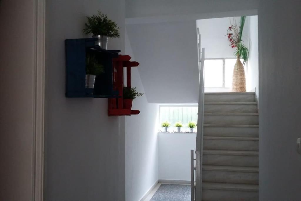 Cozy Seaside Apartment Loutraki Buitenkant foto